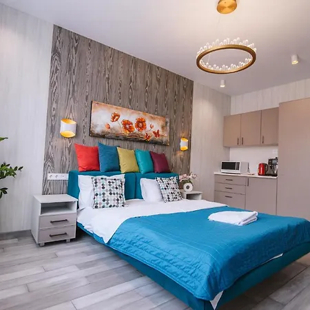 Royal Tower Luxurious Smart Апартаменти *