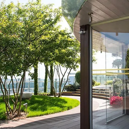 Апартаменти Royal Tower Luxurious Smart
