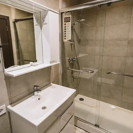 Апартаменти Royal Tower Luxurious Smart